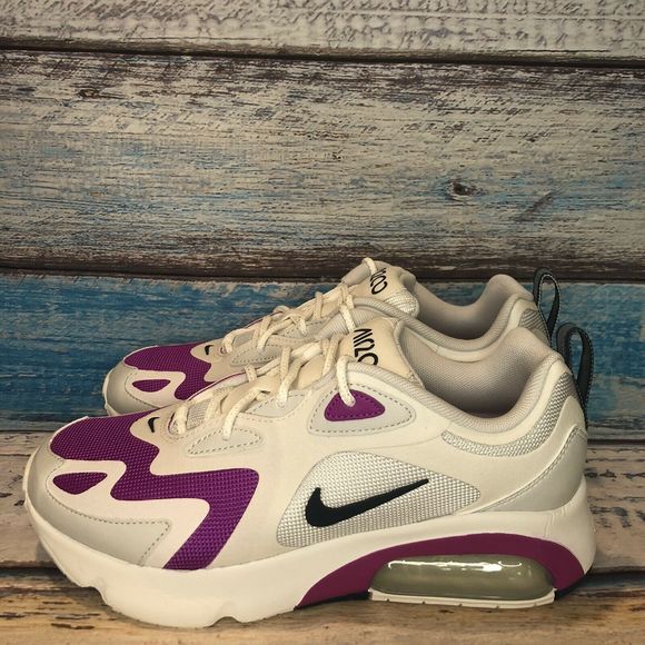 Nike Shoes - Nike Women’s Air Max 200 CI3867-001 US 9 M